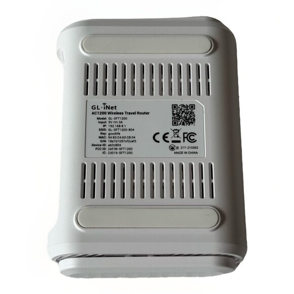 GL-SFT1200 (Opal) Secure Travel WiFi Router, AC1200 Dual Band Gigabit Etherne... - Picture 5 of 12